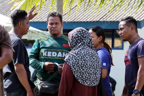 AHLI KELUARGA MANGSA TRAGEDI KEPALA AIR