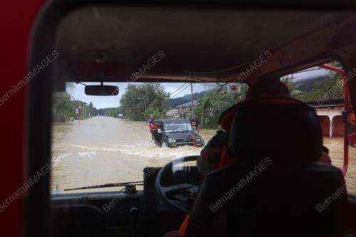 BANJIR DUNGUN