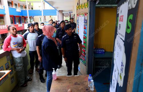 PILIHAN RAYA UMUM KE-15 (PRU15)