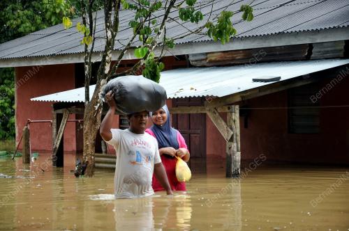 TR41_24122014_BANJIR