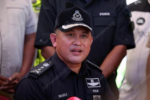 DATUK MAZLI MAZLAN