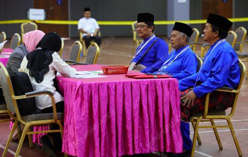DATUK SERI AHMAD SAID
