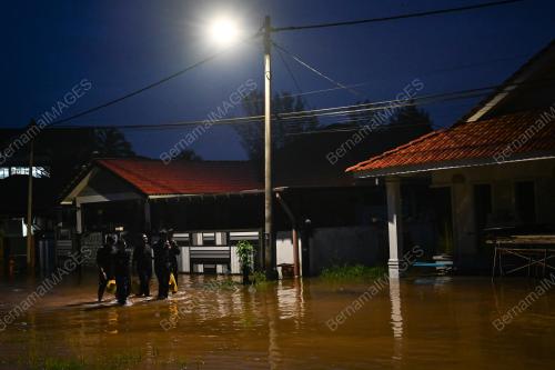 BANJIR TAMAN DESA TANJUNG DAMAI