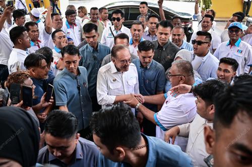 DATUK SERI ANWAR IBRAHIM