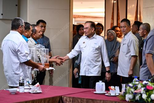DATUK SERI ANWAR IBRAHIM