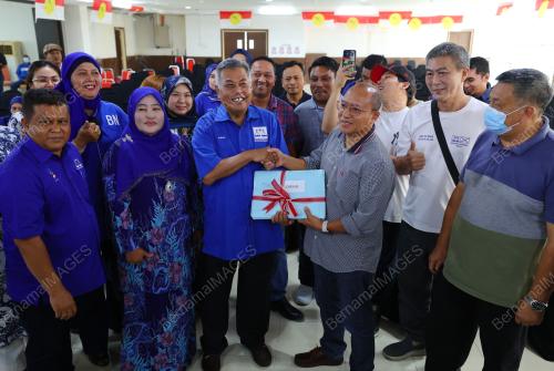 DATUK SERI AHMAD SAID
