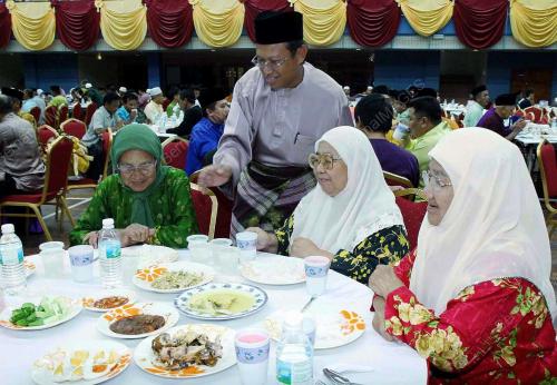 AHMAD SHABERY CHEEK