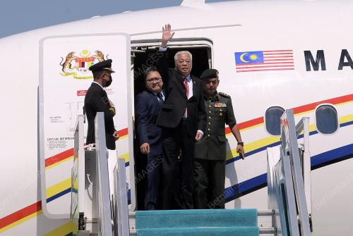 DATUK SERI ISMAIL SABRI YAAKOB