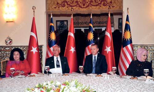 TUR01_18042014_DINNER