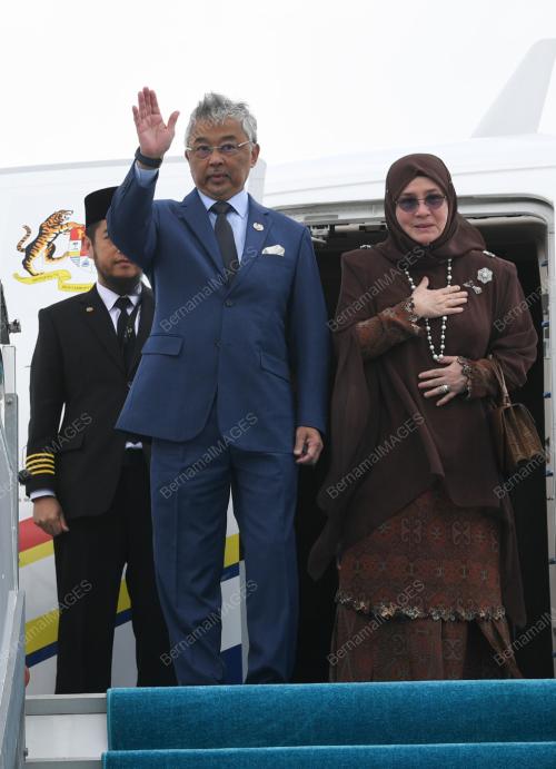 AL-SULTAN ABDULLAH RI'AYATUDDIN AL-MUSTAFA BILLAH SHAH 