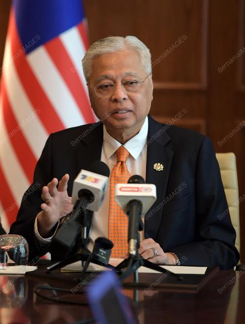 DATUK SERI ISMAIL SABRI YAAKOB