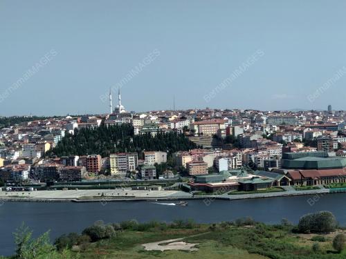 TUR02_10052019_MOSQUE