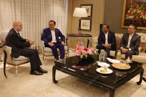 DATUK SERI ANWAR IBRAHIM