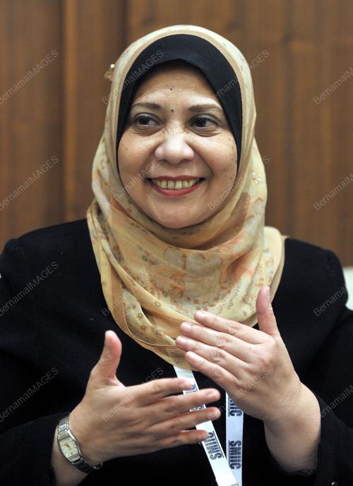 TUR02_25052016_HALAL