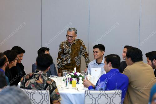 FAHMI FADZIL