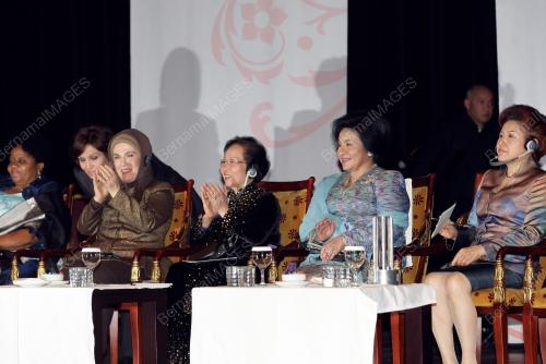 DATIN SERI ROSMAH MANSOR