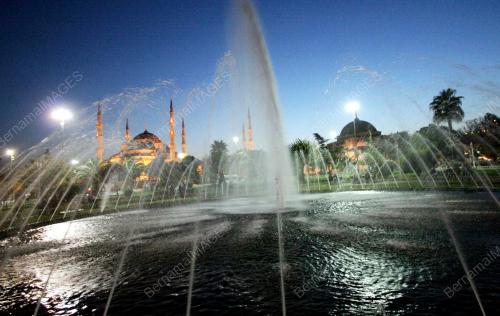 MASJID BIRU