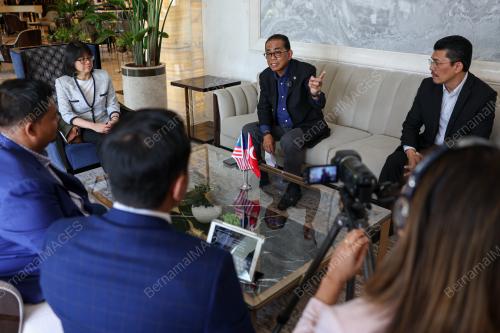 DATUK SERI MOHAMED KHALED NORDIN