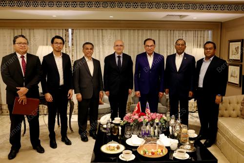 DATUK SERI ANWAR IBRAHIM