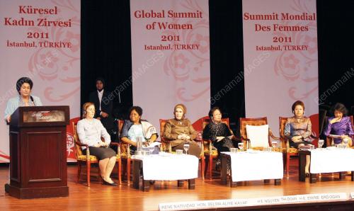 DATIN SERI ROSMAH MANSOR