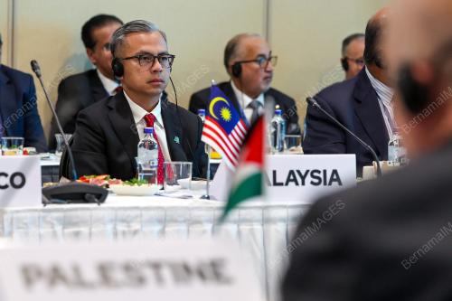 FAHMI FADZIL