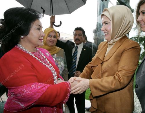 DATIN SERI ROSMAH MANSOR