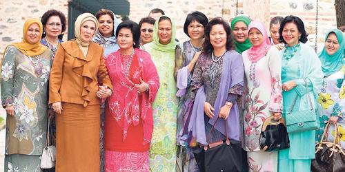 DATIN SERI ROSMAH MANSOR