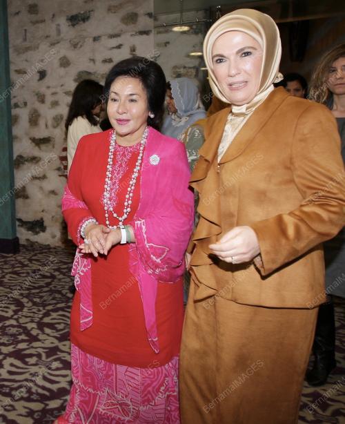 DATIN SERI ROSMAH MANSOR