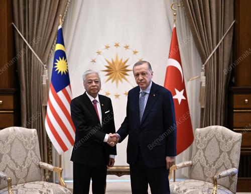 DATUK SERI ISMAIL SABRI YAAKOB