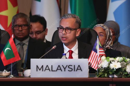 FAHMI FADZIL