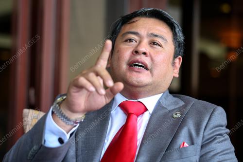 DATUK EDRON HAYATA AHMAD