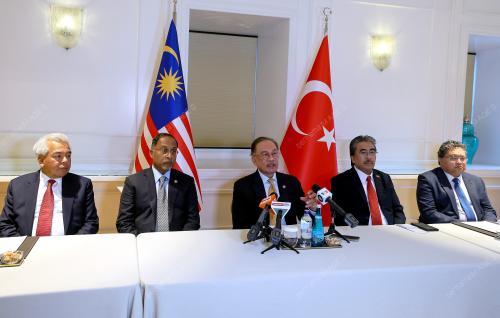 DATUK SERI ANWAR IBRAHIM