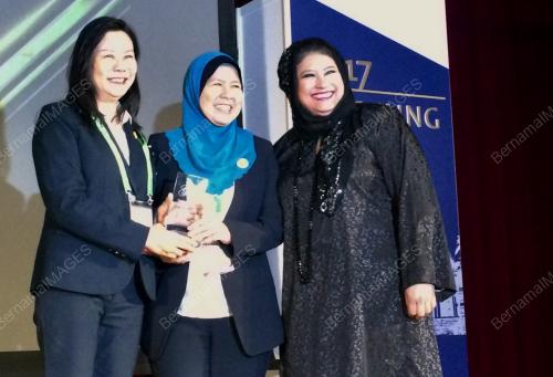 TWN01_23112017_AWARD