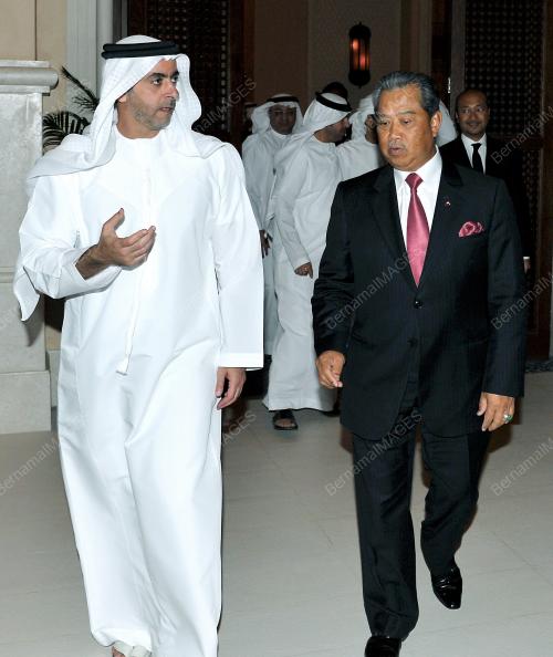 UAE01_08052002_MUHYIDDIN