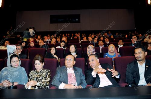 UAE01_12122012_RAIS