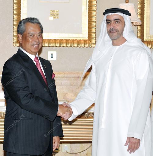 UAE02_08052002_MUHYIDDIN