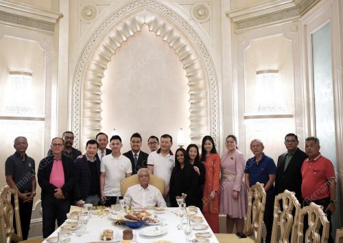 DATUK SERI ISMAIL SABRI YAAKOB