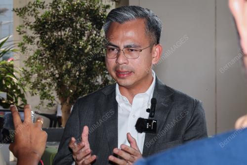 FAHMI FADZIL