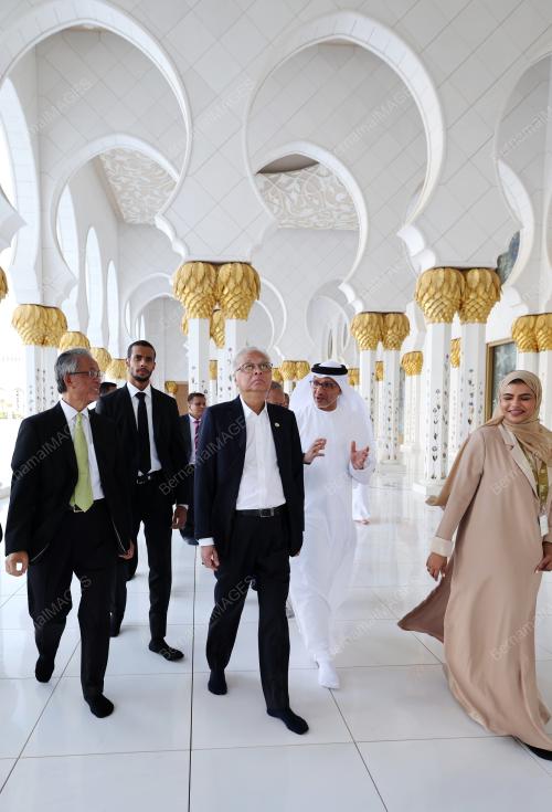 DATUK SERI ISMAIL SABRI YAAKOB