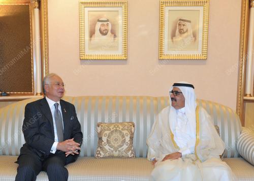 UAE03_29102014_KUNJUNGAN