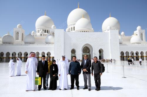UAE04_29102013_UAE_RAJA