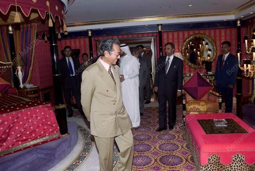 UAE05-27_21012016