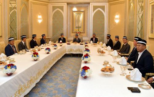 UAE07_14062019_AGONG