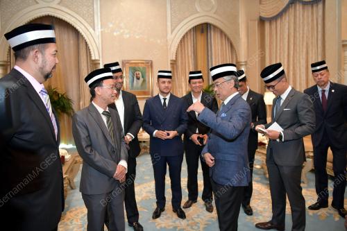 UAE08_14062019_AGONG