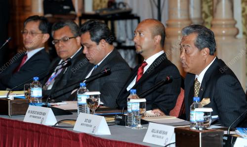 UAE09_08052012_MUHYIDDIN