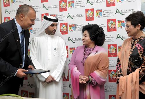 DATIN SERI ROSMAH MANSOR