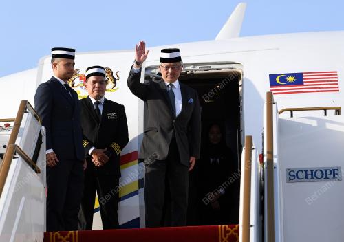 UAE17_14062019_AGONG