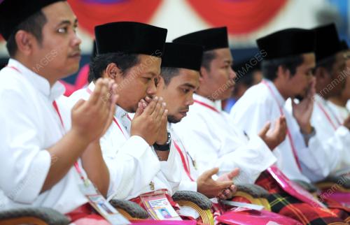 UMN016_19102013_UMNO