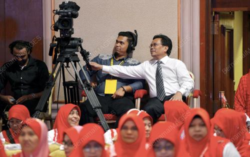 UMN148_26112014_WANITA