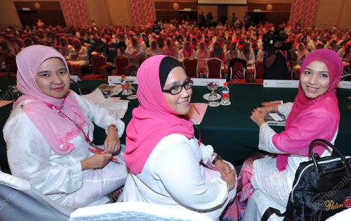 UMNO01_04122013_PUTERI